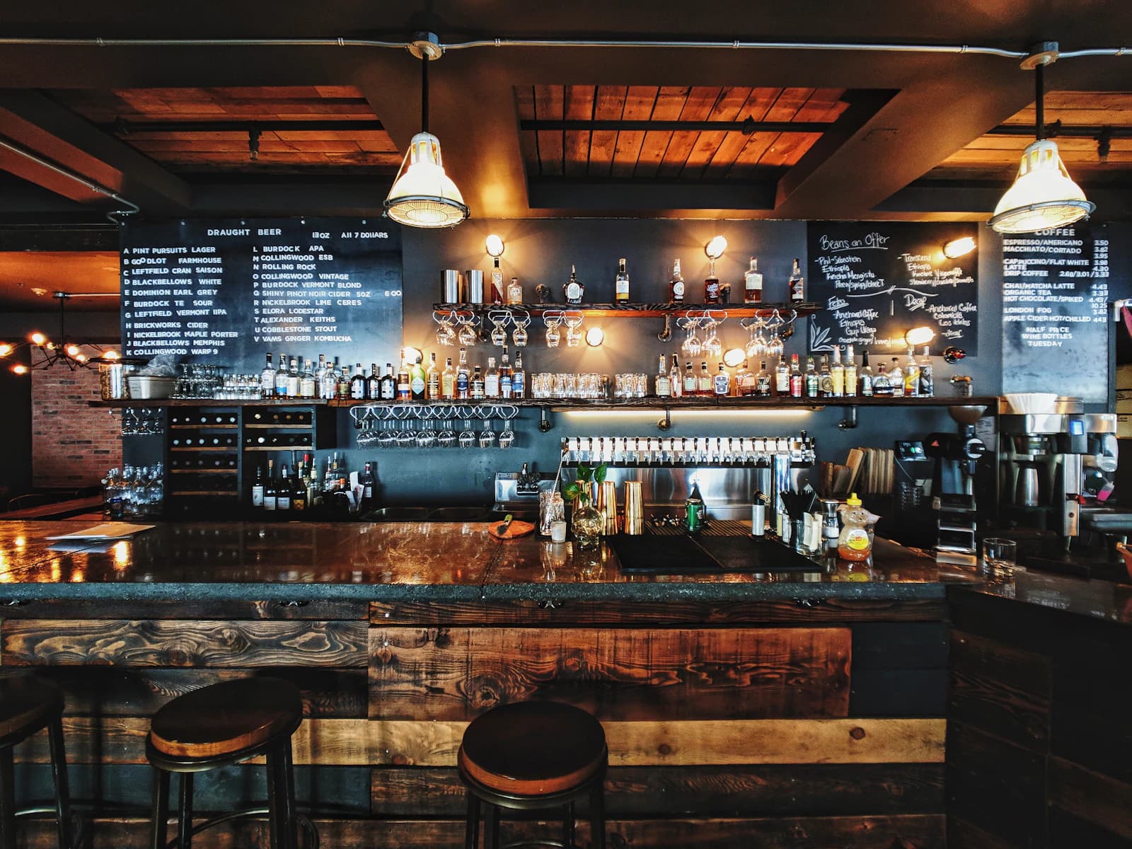 Kartenzahlung mit EC-Terminal in der Branche Bars & Nachtclubs: EC-Terminal